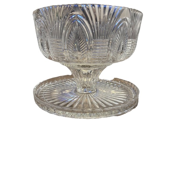 Shannon Godinger Shell Pattern Crystal 12" Footed Round Cake Stand & Dome Lid - Picture 5 of 5